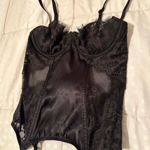 Victoria's Secret Elegant Black Lace Corset with Garter Straps
